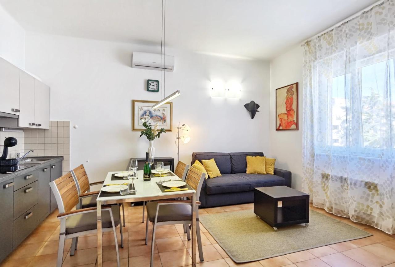 City Center Apartment Soldic Split Exteriör bild